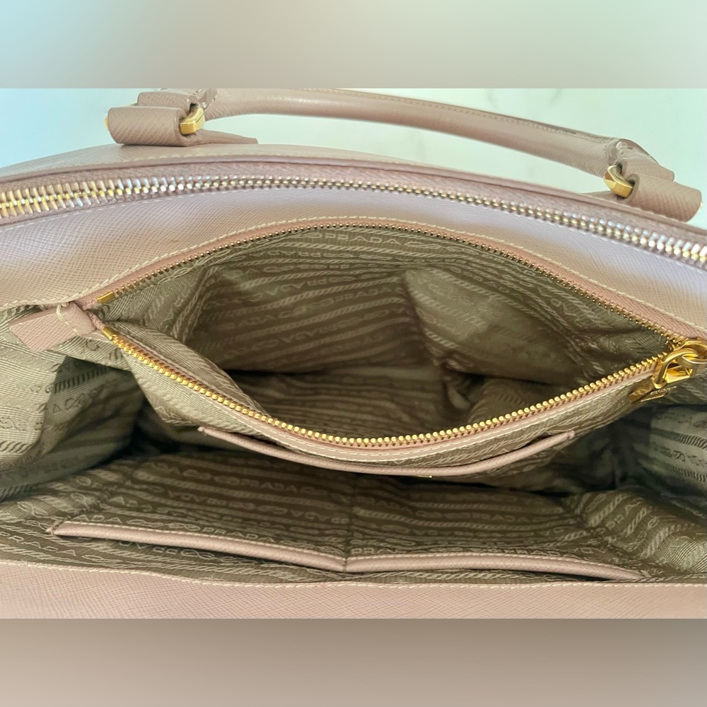 Prada Galleria Saffiano pink cream medium cross body bag - Picture 8 of 12